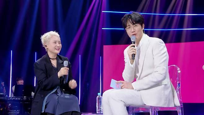 '성시경의 고막남친'에 첫 게스트로 가수 이소라가 출연했다. /KBS2