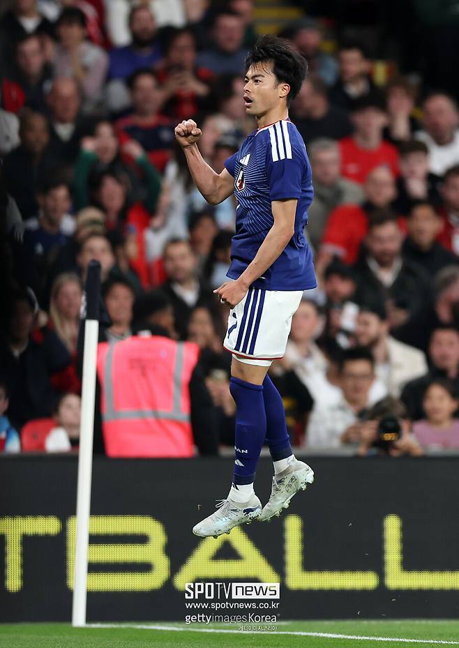 ▲ 모리야스 감독은 영국 원정길에서 당당하게 목표를 말했다. 그는 "우리는 월드컵에서 우승할 가능성이 있다고 믿는다. 우리는 다크호스로서 월드컵에 도전할 것이다. 우리는 충분한 실력이 있다. 이번 대회 목표는 우승이다. 일본은 분명히 해낼 수 있다고 믿는다. 조별리그를 통과할 뿐만 아니라 토너먼트에서도 이길 수 있는 실력을 갖추고 있다"고 확신했다.