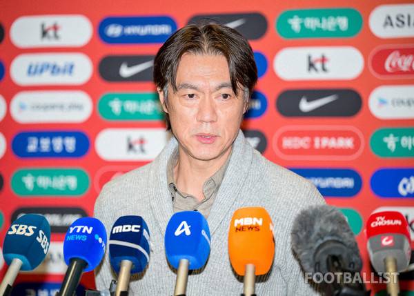 홍명보 축구대표팀 감독. 서형권 기자