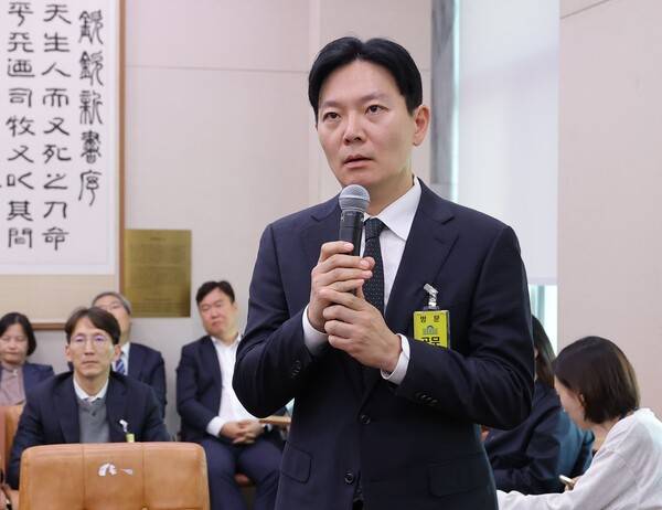 ▲박상용 검사가 지난해 10월23일 국정감사 출석해 증언하고 있다. ⓒ연합뉴스