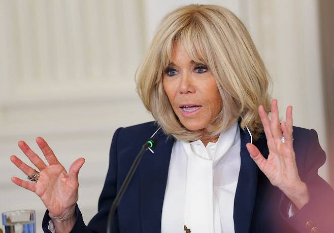 프랑스 에마뉘엘 마크롱 대통령의 아내이자 퍼스트레이디인 브리짓 마크롱 여사. (사진=AFP)