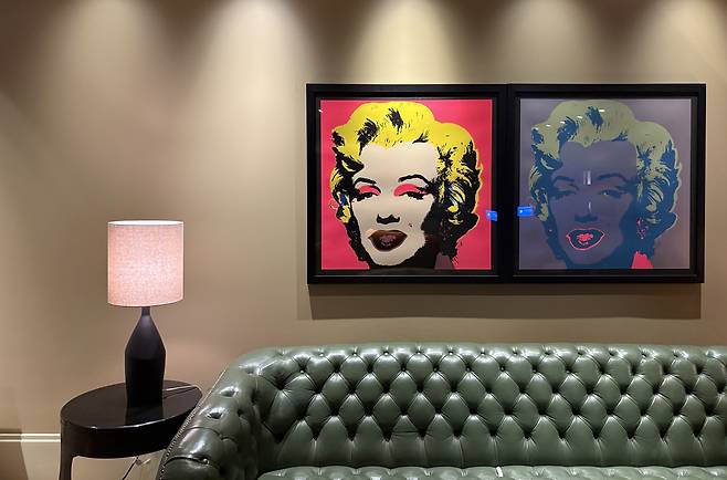 LA 할리우드 루즈벨트 호텔 로비. 이 호텔 스위트룸에는 매릴린 먼로가 장기 투숙한 것으로 알려져있다./남정미 기자