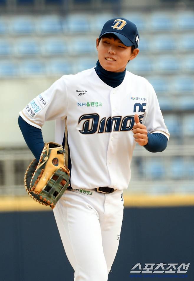 15일 마산야구장에서 열린 NC 다이노스와 키움 히어로즈의 시범경기. NC 신재인이 숨을 고르고 있다. 창원=박재만 기자 pjm@sportschosun.com/2026.03.15/