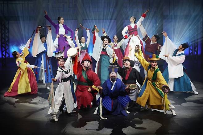 전통연희극 '광대'의 한 장면. 연합뉴스