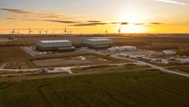 영국과 덴마크를 잇는 세계에서 가장 긴 케이블, 바이킹 링크는 2023년 상업 운영을 시작했다. /내셔널 그리드