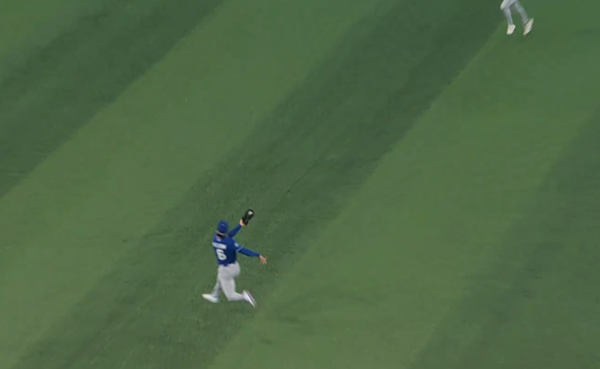 김혜성이 수비에서도 맹활약했다(사진=MLB.com)