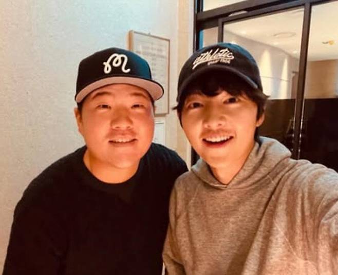 임성재(왼쪽)과 배우 송중기. (사진=임성재 인스타그램)