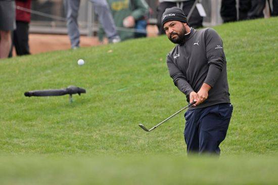 J.J. 스펀이 발레로 텍사스 오픈 4라운드 18번 홀에서 어프로치 샷을 하고 있다. 샌안토니오=AP연합뉴스