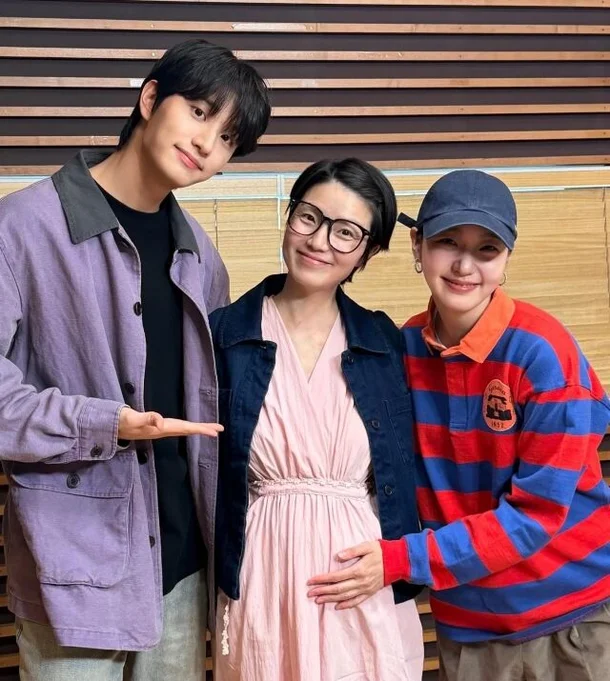 MBC FM4U ‘두 시의 데이트 안영미입니다’ SNS.