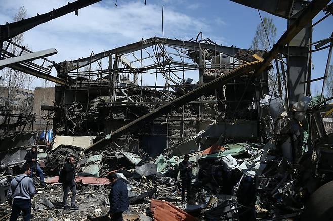 지난 5일(현지시간) 미국과 이스라엘의 공습으로 테헤란의 샤히드 베헤슈티 대학교가 파괴된 모습. 신화통신=연합뉴스