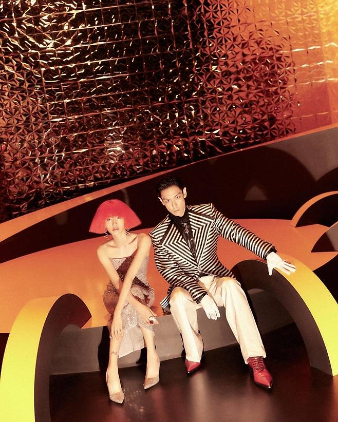 탑-나나. 탑 SNS.