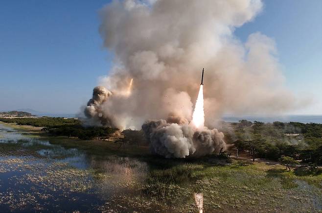 북한의 탄도미사일 발사 장면. /노동신문 뉴스1