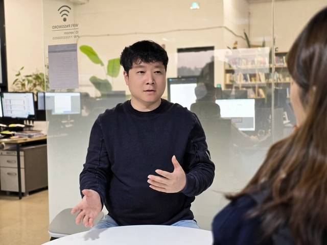 서민구 꾸다 이사가 '050 안심번호' 기반 상담 서비스에 대해 설명하고 있다. 김명환 기자