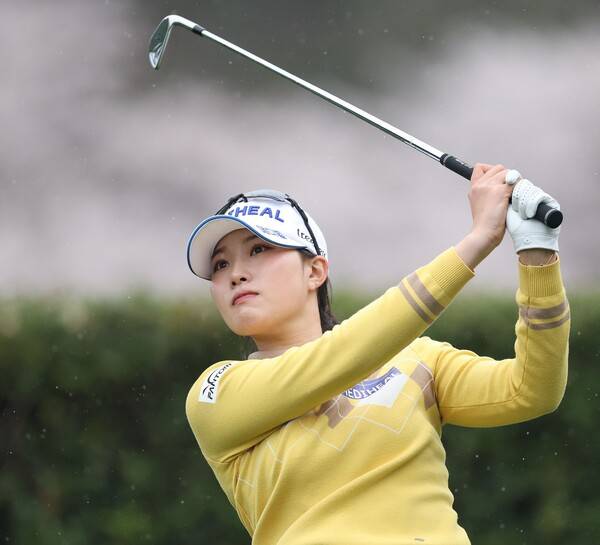 2026년 한국여자프로골프(KLPGA) 투어 iM금융오픈에 출전한 안지현 프로가 1라운드에서 경기하는 모습이다. 사진제공=KLPGA (사진을 무단으로 사용하지 마십시오.)