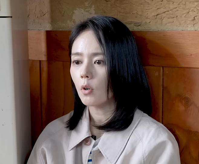 유튜브 채널 ‘자유부인 한가인’ 화면.