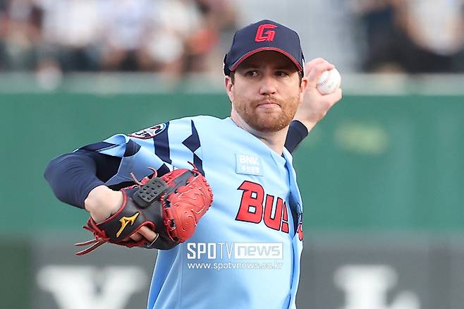 ▲ 롯데 자이언츠 시절의 찰리 반즈 ⓒ곽혜미 기자