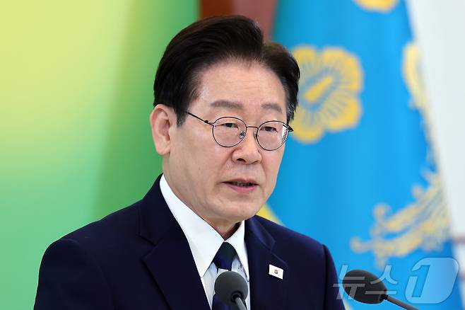 이재명 대통령이 지난 10일 청와대에서 열린 전국민주노동조합총연맹 초청 간담회에서 발언하고 있다. 2026.4.10 ⓒ 뉴스1 이재명 기자