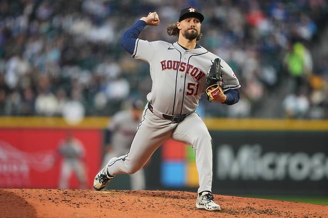 Houston Astros relief pitcher Ryan Weiss throws against the Seattle Mariners during the third inning of a baseball game, Friday, April 10, 2026, in Seattle. (AP Photo/Lindsey Wasson)
<저작권자(c) 연합뉴스, 무단 전재-재배포, AI 학습 및 활용 금지>