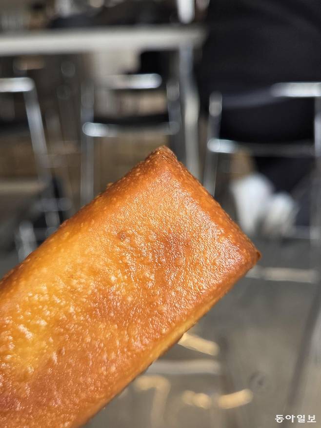 서울 강남구 역삼동 ‘힉스커피’의 버터떡. 이설 기자 snow@donga.com