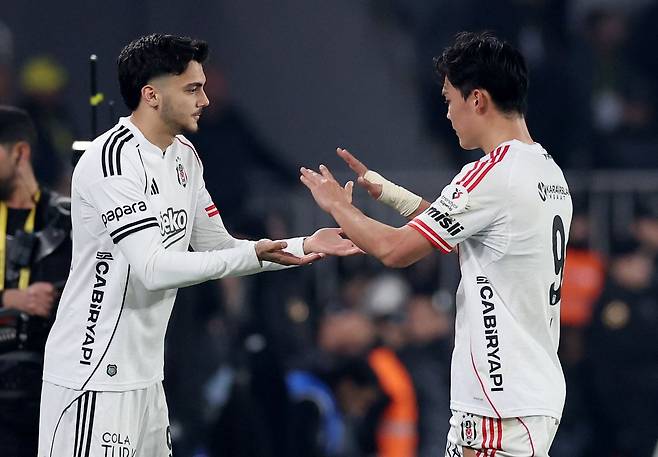 튀르키예 베식타시 오현규(오른쪽). 로이터=연합뉴스