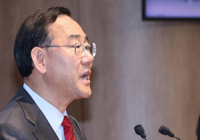 ▲6.3 지방선거를 앞두고 국민의힘 대구시장 후보 경선에서 컷오프(공천 배제)된 6선 주호영 의원이 8일 국회 소통관에서 기자회견을 열고 있다. ⓒ연합뉴스