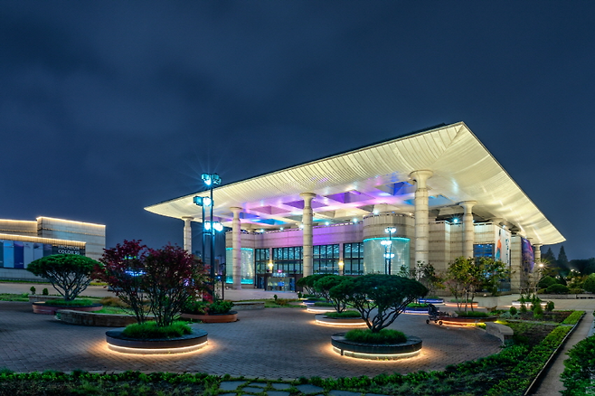 인천문화예술회관 전경. 출처 : 인천시