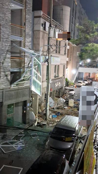 청주서 새벽 폭발 사고로 8명 경상. 연합뉴스