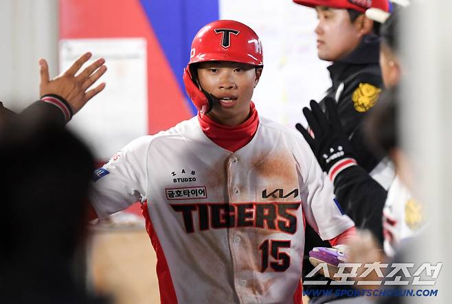 7일 광주 기아챔피언스필드에서 열린 KIA와 삼성의 경기. 5회말 1사 2루 KIA 김호령 안타 때 박재현이 득점하고 있다. 광주=박재만 기자 pjm@sportschosun.com/2026.04.07/