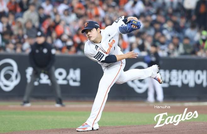 한화 문동주가 2일 대전 한화생명 볼파크에서 열린 2026 KBO리그 정규시즌 KT전에 선발 등판해 역투하고 있다. 사진 | 한화 이글스