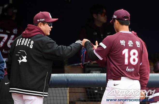 15일 마산야구장에서 열린 NC 다이노스와 키움 히어로즈의 시범경기. 키움 박준현이 이닝을 마친 뒤 더그아웃으로 향하고 있다. 창원=박재만 기자 pjm@sportschosun.com/2026.03.15/