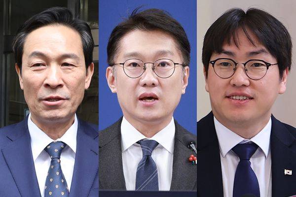 우상호 전 청와대 정무수석비서관과 김남준 전 대변인, 하정우 청와대 AI미래기획 수석 ⓒ뉴시스