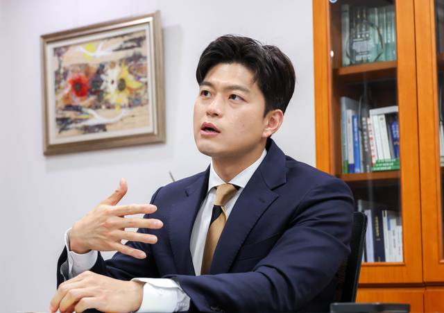 김용태 국민의힘 국회의원이 14일 여의도 의원회관에서 디지털타임스와 인터뷰를 하고 있다. 이슬기 기자 9904sul@