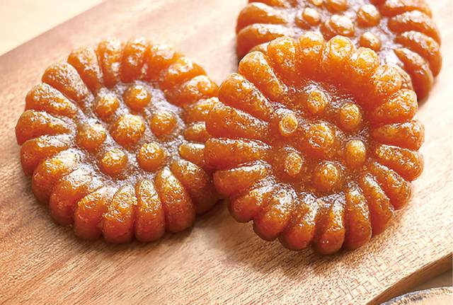 조선시대 약과는 참기름과 꿀로 밀가루를 반죽해 참기름에 튀겨 만든다. 게티이미지뱅크