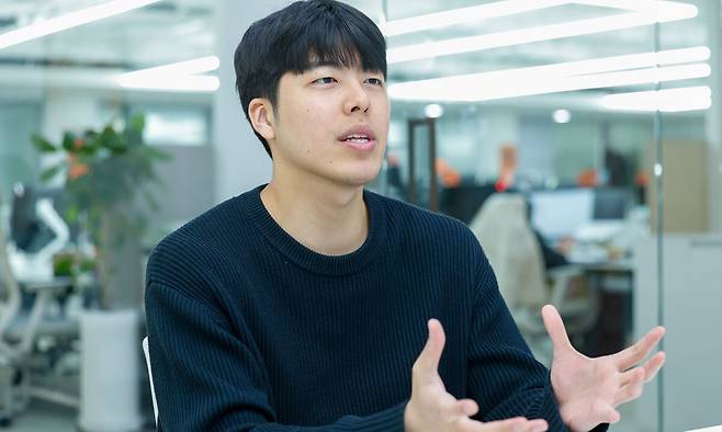 김도균 대표가 지난 9일 서울 관악구 달파 사무실에서 세계일보와 인터뷰하고 있다. 그는 “‘AI 에이전트는 달파가 잘 만든다’는 말을 들을 때 가장 큰 성취감을 느낀다”고 말했다. 유희태 기자