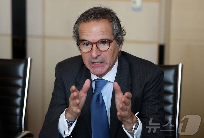 라파엘 그로시 국제원자력기구(IAEA) 사무총장이 15일 서울 종로구 포시즌스호텔에서 기자단과 간담회를 하고 있다. (공동취재) 2026.4.15 ⓒ 뉴스1 박정호 기자