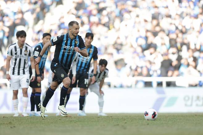 인천 유나이티드 공격수 무고사. /사진=한국프로축구연맹 제공
