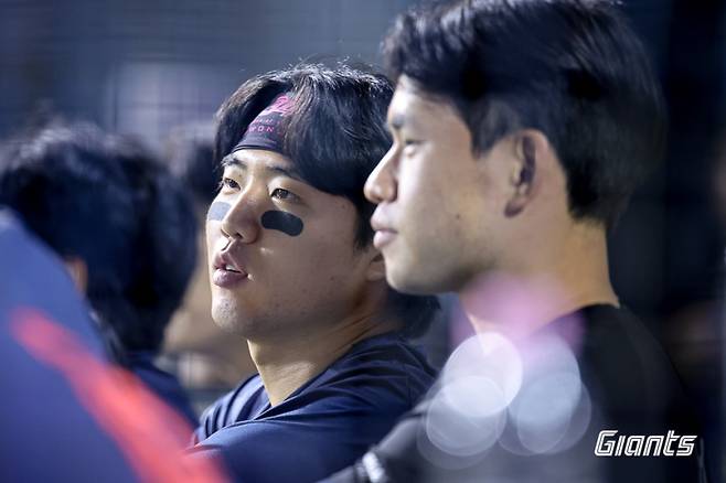 손성빈과 김진욱.
