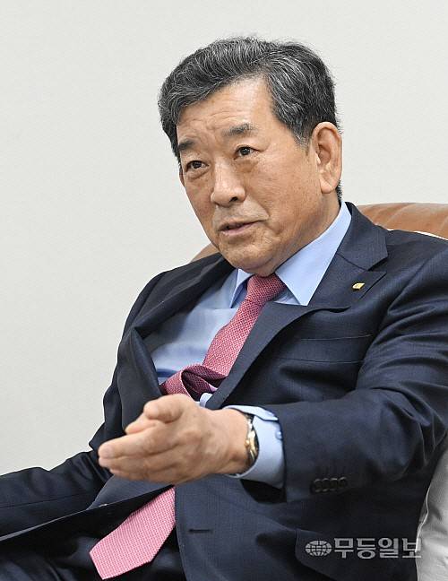 한상원 광주상공회의소 회장이 전기요금 지역별 차등제에 대해 설명하고 있다. 양광삼기자gs02@mdilbo.com