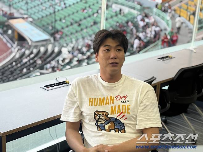 랜더스필드 기자실을 찾은 김광현. 사진=나유리 기자