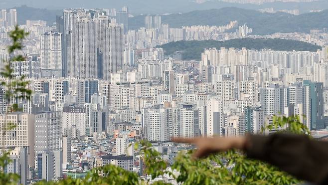 서울 남산에서 바라본 아파트 단지 모습 / 사진=뉴스1