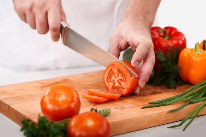 토마토의 대표 성분인 라이코펜은 지방과 함께 섭취할 때 체내 흡수율이 높아지는 특징이 있다. 사진=클립아트코리아