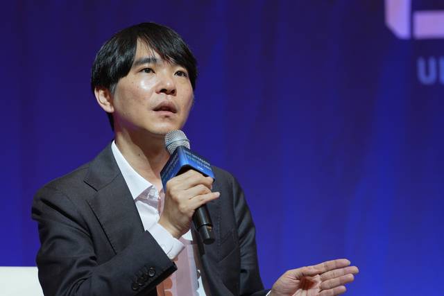 이세돌 UNIST 특임교수가 ‘UNIST 오픈 스테이지’ 토크콘서트에서 알파고 대국 이후 AI 기술이 바둑계에 미친 변화에 대해 이야기하고 있다. UNIST 제공.