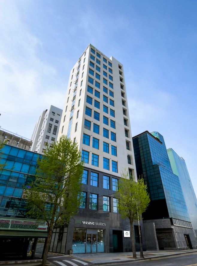 서울 중구 위브스위트(Weave Suites) 전경 (2027년 1월 개관 예정).