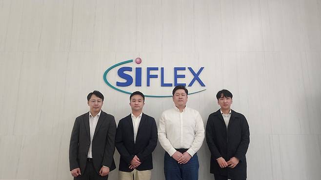 왼쪽부터 홍동기 팀장, 장인욱 팀장, 이규진 프로,권기일 프로.