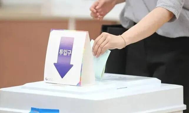 지방선거 투표. 신소영 기자 viator@hani.co.kr
