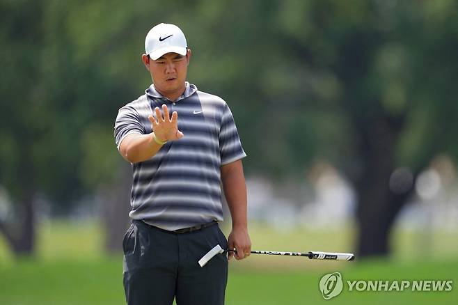 퍼팅을 앞둔 김주형 [Getty Images via AFP=연합뉴스)