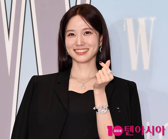 박은빈이 포즈를 취하고 있다. / 사진=텐아시아DB