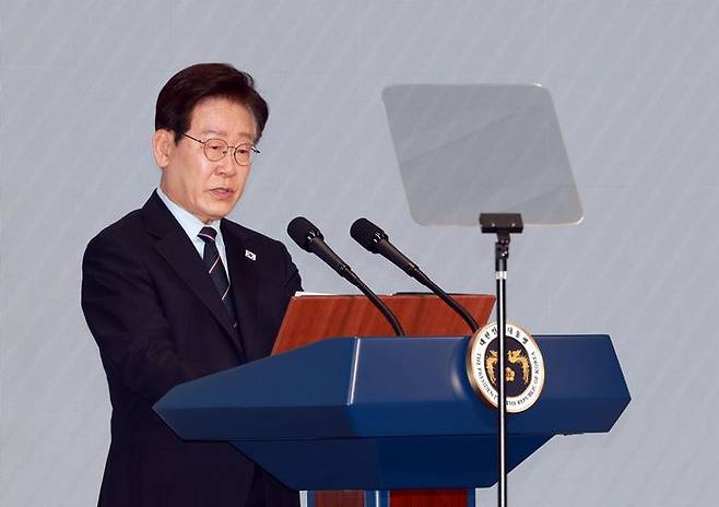이재명 대통령이 8일 서울 중구 대한상공회의소에서 열린 제54회 어버이날 기념식에서 축사하고 있다. ⓒ뉴시스