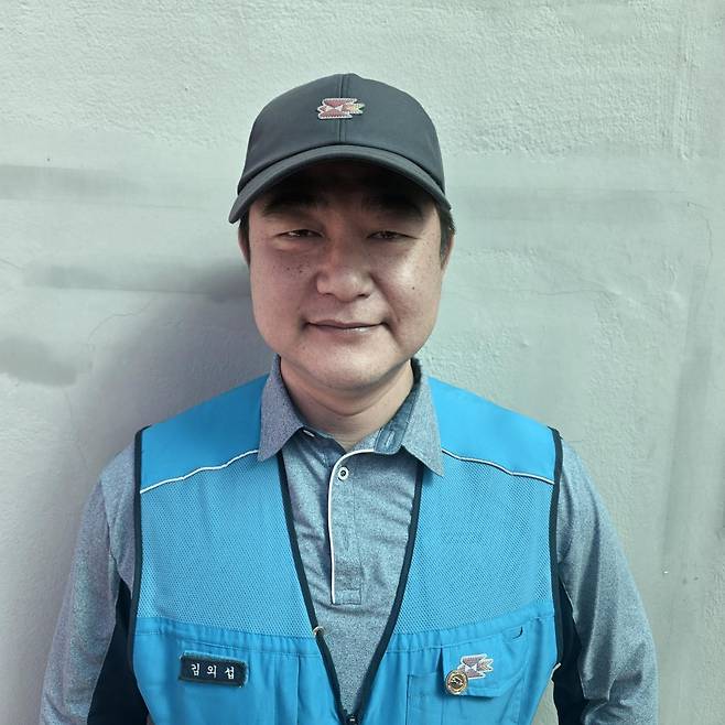 근무 중 의식을 잃고 쓰러진 80대 노인을 구한 김의섭 집배원은 동아닷컴에 “누구나 그런 상황을 직면하면 당연히 다친 사람을 도울 것”이라고 밝혔다. 사진=뉴시스