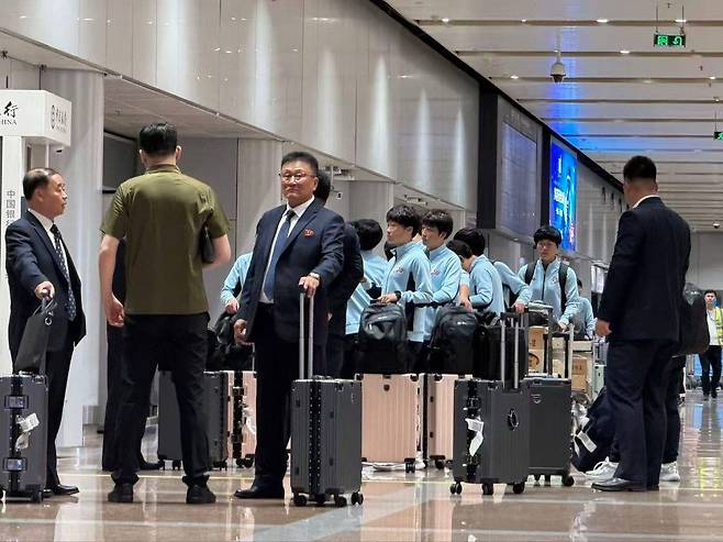 수원에서 수원FC 위민과 맞붙는 북한 내고향여자축구단이 경유 훈련지인 중국 베이징에 도착했다고 남북체육교류협회가 밝혔다. 사진 남북체육교류협회
